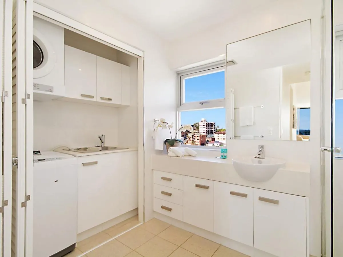 Eden Apartments Unit 1001 - Luxury 3 Bedroom Penthouse Close To The Beach In Rainbow Bay Coolangatta Gold Coast